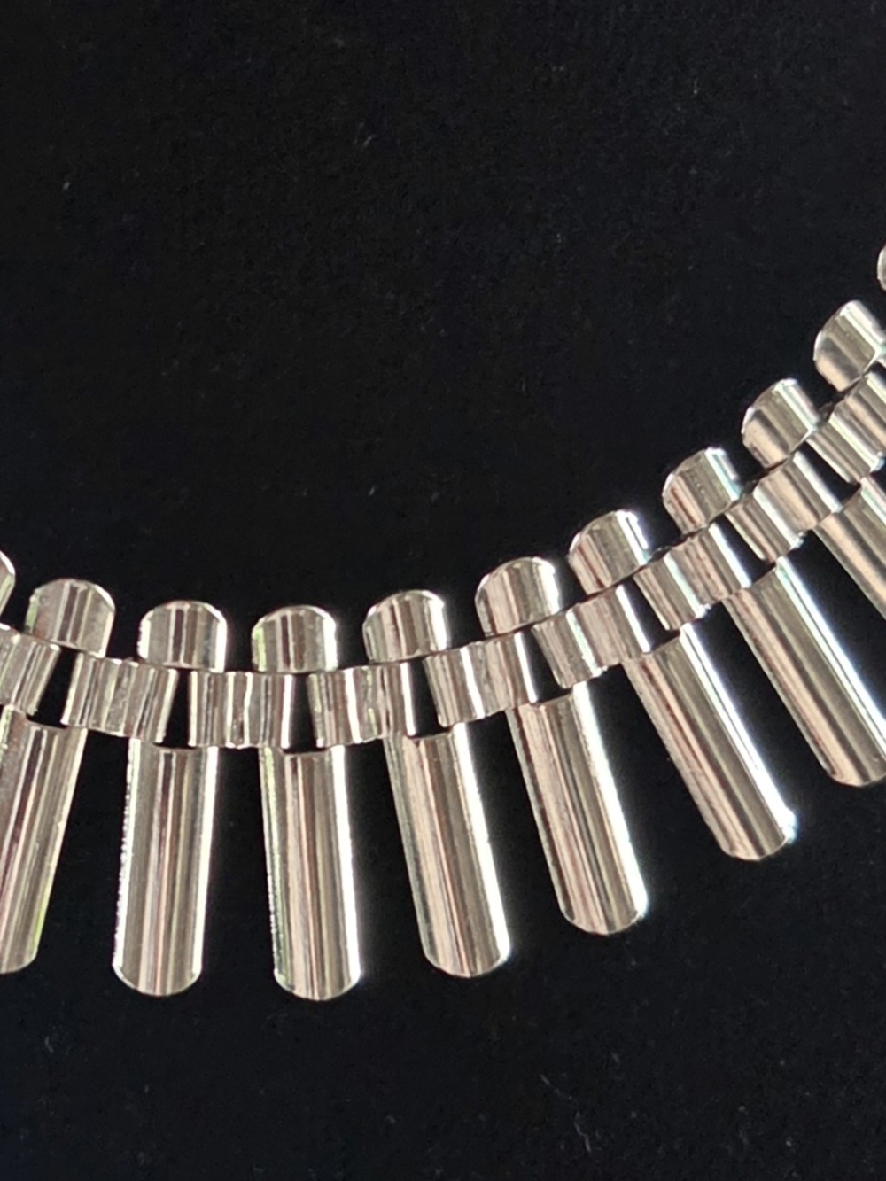 GUESS Brand Silver Necklace Bib Spike Fringe Adjustable 18" - Picture 2 of 3